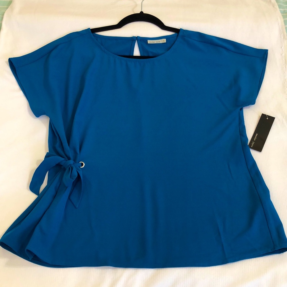 Maudye Jayne Infinity Top
